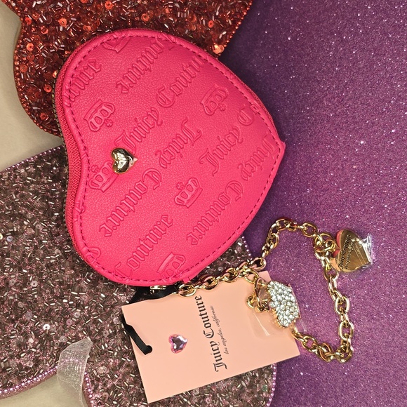 πHPπ Juicy Couture πNWTπ Beautiful Bright Pink Heart Shaped Wristlet!πππ - Picture 1 of 13